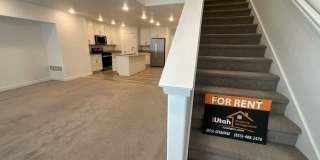 3104 1625 East Gallery 18