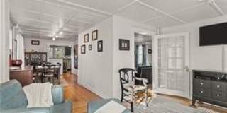 14 Dearborn Street Gallery 4
