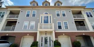 Beautiful 3 BR 2 FB condo with its own garage and driveway Gallery 1