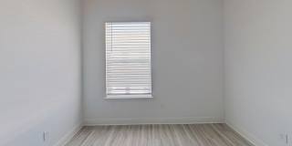 Beautiful Newer Townhouse with all LVP Gallery 9