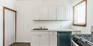 724 MOYER Street Gallery 12