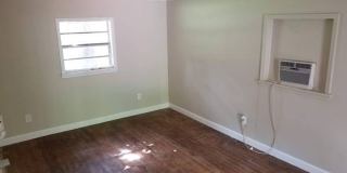7 Mindoro Cir Pensacola, fl | MOVE IN SPECIAL: HALF OFF first full month of rent!!! Gallery 12