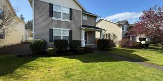 DuPont 2365 SF 3 bedroom plus loft home. Gallery 31