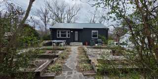 Charming 2BR with Walk-Out Basement, Fenced Yard  Flexible Murphy-Bed Office Gallery 1