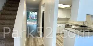 $500 Off 1st Full Month! Small Pet Friendly Remodeled 2 Bedroom Townhome With Small Yard Gallery 1