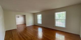 7327 Meadowdale Lane Gallery 3