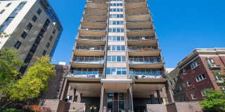 1919 N Summit Ave Gallery 1