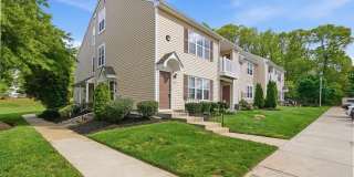 320 Surrey Ct Gallery 1