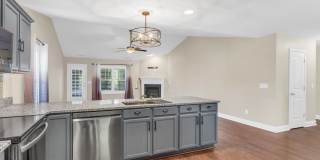 3 Bed 2 Bath w/ a Bonus in Vineyard Plantation! Gallery 9