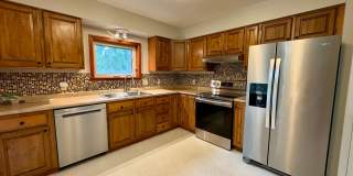 Dog friendly, 3 bedroom home in the hills Gallery 9