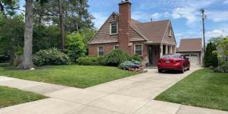2400 Hillview Avenue Gallery 2