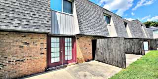 Avalon Cove Townhomes Gallery 25