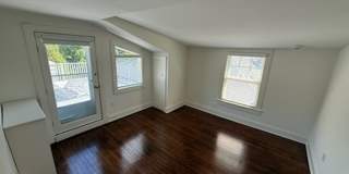 *DREAM LOCATION* 6BR Completely Renovated Duplex Gallery 43