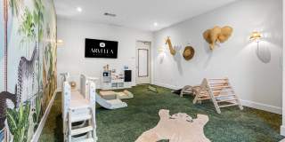 Arvella Arvella Gallery 24