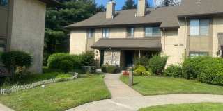 Charming 3BR Townhome in Plainsboro Gallery 1