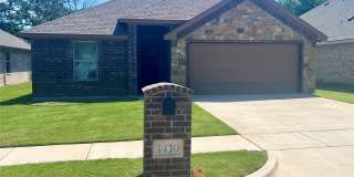 1410 Lauren Lane Gallery 1