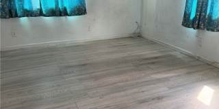 210 W Lugonia Gallery 2