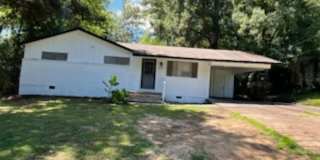 1527 Maria Dr. Jackson, MS 39204 Gallery 1