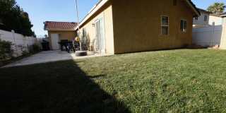 3 Bedrooms with big backyard Gallery 38