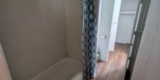 4 Plex - Two Bedroom and 1 Bath Unit for Rent Gallery 9
