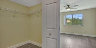 600 N Crestwood Ct N Gallery 18