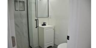1811 W LOMBARD Street Gallery 18