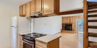 End Unit Townhome with 2 Beds, an Office and Southern Exposure Gallery 8