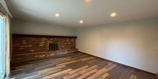 3 Bedroom Stone Facade Colonial with 2 Car Attached Garage  in Strongsville Gallery 40