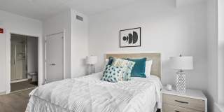 Mily on Green Gallery 16