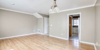 Lovely 2 bed 1.5 bat Condo is quiet Stamford Neighborhood Gallery 7