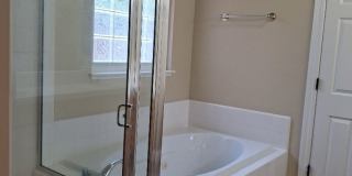 Central Roseville Single Story, 3 Bedroom, 2 Bath, 2 Car Garage Close to schools & Shopping Gallery 20