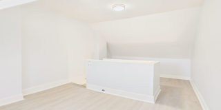 2 Bedroom Single Family on Penn with Bonus Room Gallery 26