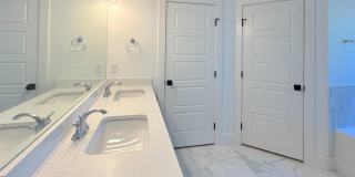 5941 Merrick Street Gallery 11