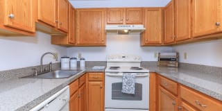Lakeview Apartments Gallery 8