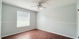 Spacious Living, Modern Updates & Fully Fenced Yard Spacious Living, Modern Updates & Fully Fenced Yard Gallery 19