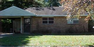 1811 Rosemond Avenue Gallery 1