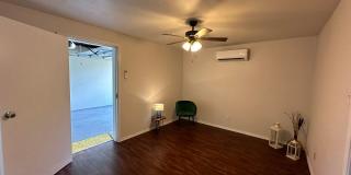 2-BEDROOM *ALL UTILITIES INCLUDED* Gallery 4