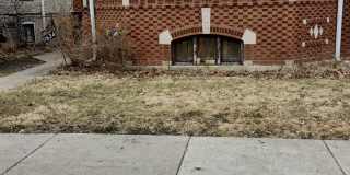 11634 South Hale Avenue Gallery 1