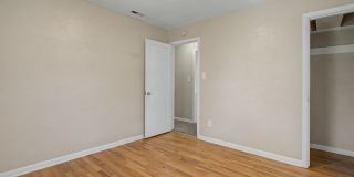1121 Cooper Ave. - 201 Gallery 26