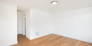 209 13th Avenue EastUnit B Gallery 17