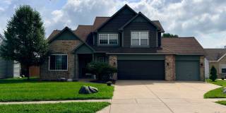 Spacious 3-Bedroom Home with 3-Car Garage & Large Fenced Backyard! Gallery 1