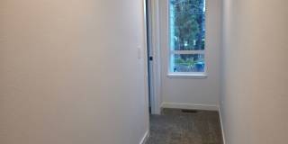 E. 38th Avenue Duplex's Gallery 27