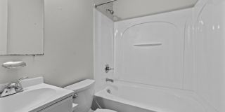 The Oaks Gate City Gallery 28