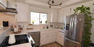 18550 Hatteras Street Gallery 7