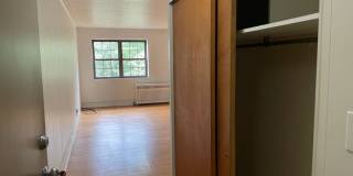 5424 Fifth Avenue Gallery 1