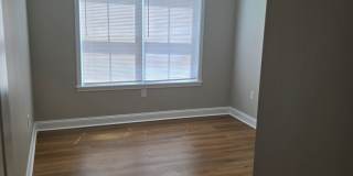 Charming 3 bed, 1.5 bath Gallery 15