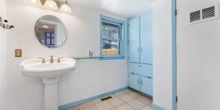 Old Town Lafayette Location! 4 bedrooms! Huge garage! Gallery 22