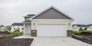 4 Bed 3 Bath Single Family Home Gallery 1