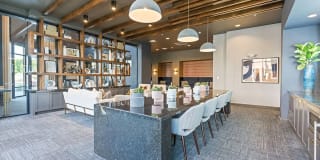 Student Housing - Yugo Urbana Illinois Gallery 9