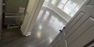 New renovation Spacious  South Shore 3bed room 1 bath units Gallery 16